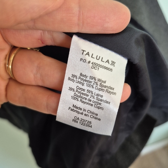 Talula (Aritzia) Women's Grey Wool-Blend Acadamia Crest Button Blazer Size 0 - Picture 6 of 7